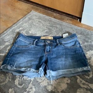 Low rise shorts